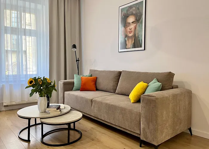 Luna Apartments