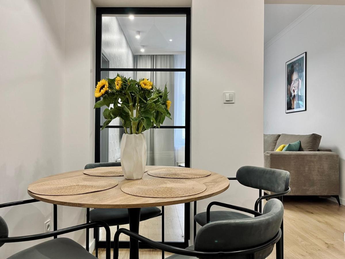 Luna Apartment *